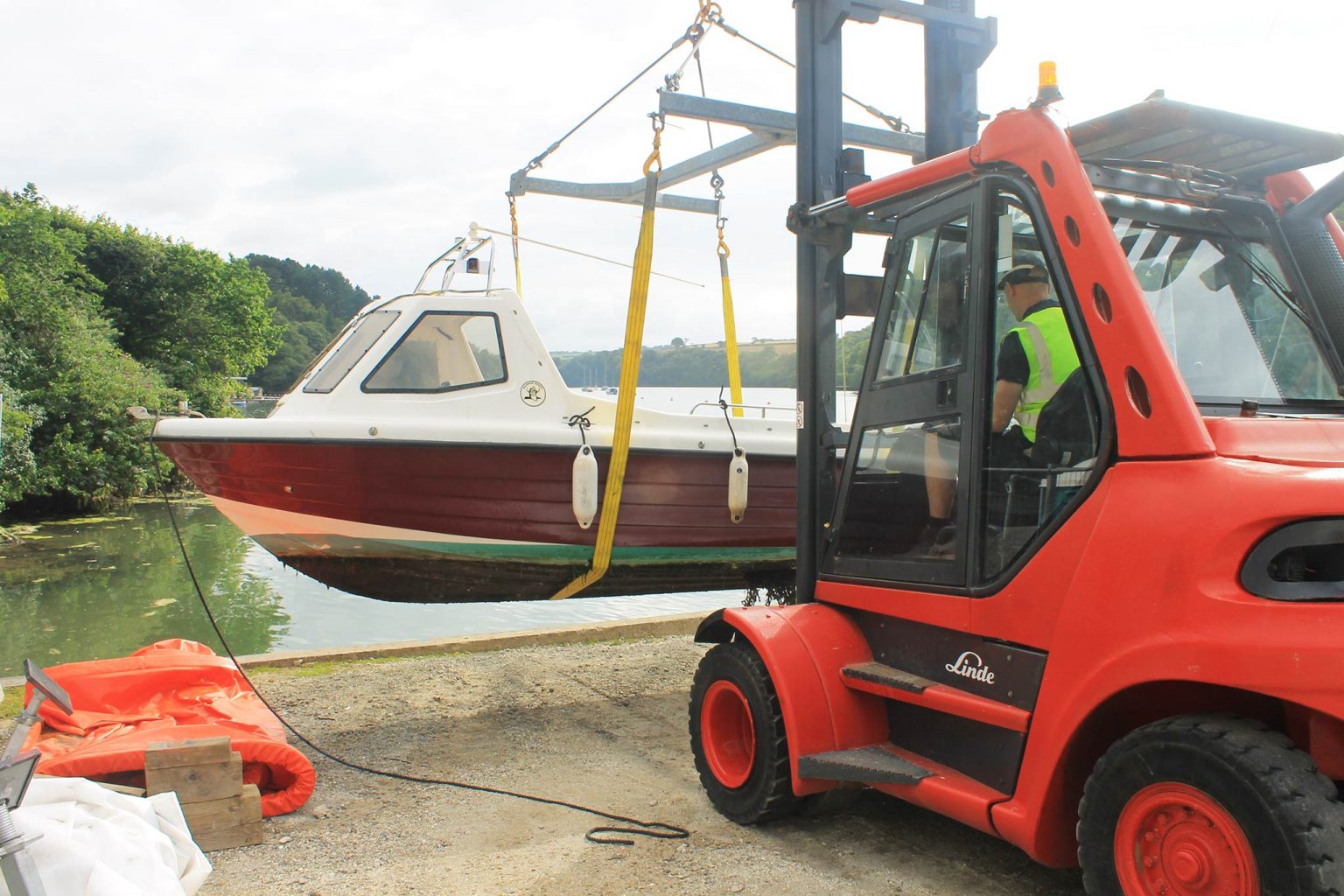 Boat Lifting Truro Boat Services Malpas Marina, Cornwall